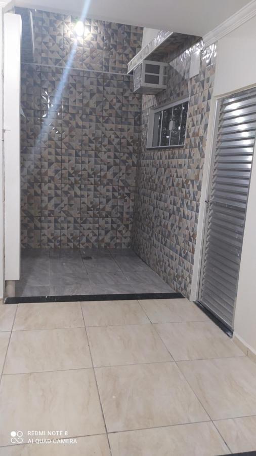 Pousada Quarto Com Frigobar,Ar E Garagem Gratuita 아파레시다 외부 사진